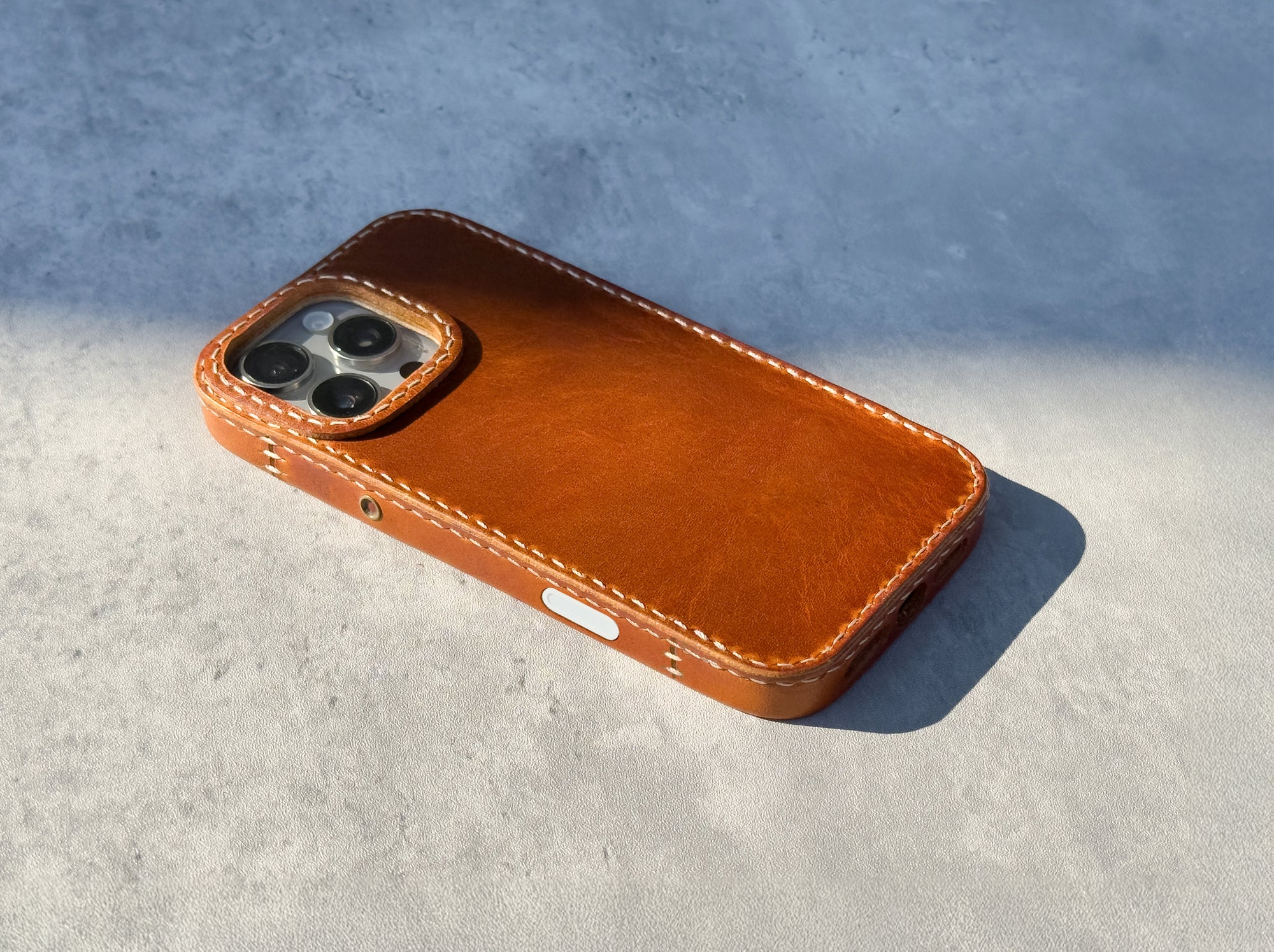 iPhone Leather Case | Handmade | Oil Waxed Leather | Canyon Brown